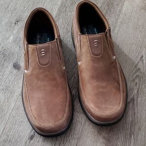 Men's Brown Skechers Slip-On Shoes, never wore